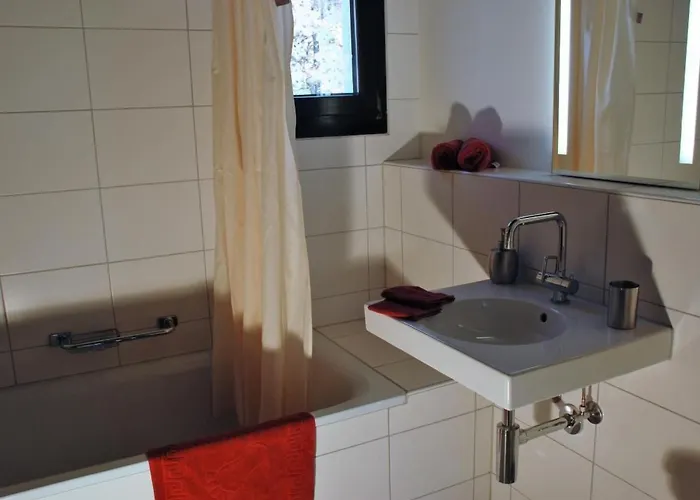 Apartamento Arnica 4 By Interhome La Punt-Chamues-ch